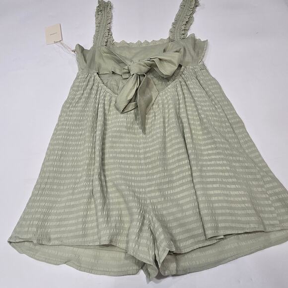 Tularosa Frankie Romper in Sage Green Small - Picture 12 of 13